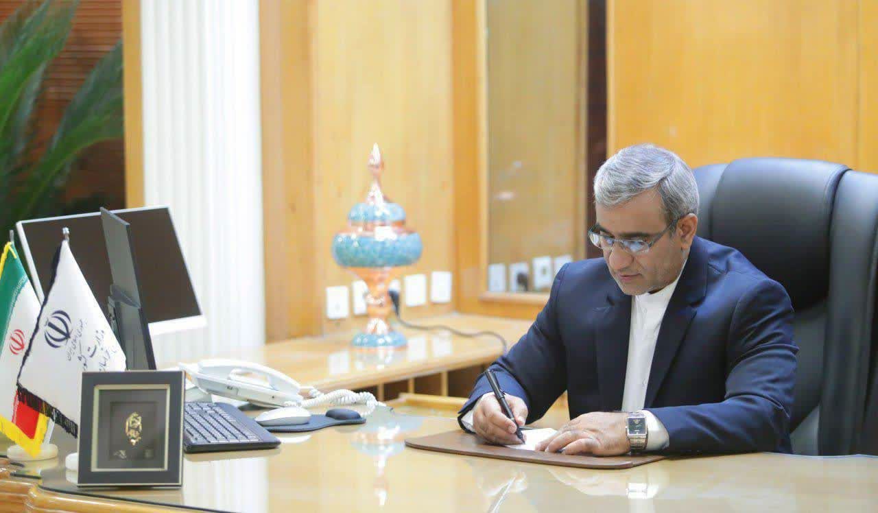 استاندار خراسان رضوی از حماسه‌آفرینی مردم و عوامل برگزاری آیین تشییع رهبر شهید قدردانی کرد  🔹